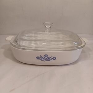 Vintage CORNING WARE Blue Cornflower 9 inch Casserole P-9-B w/ P-9-C-1Lid